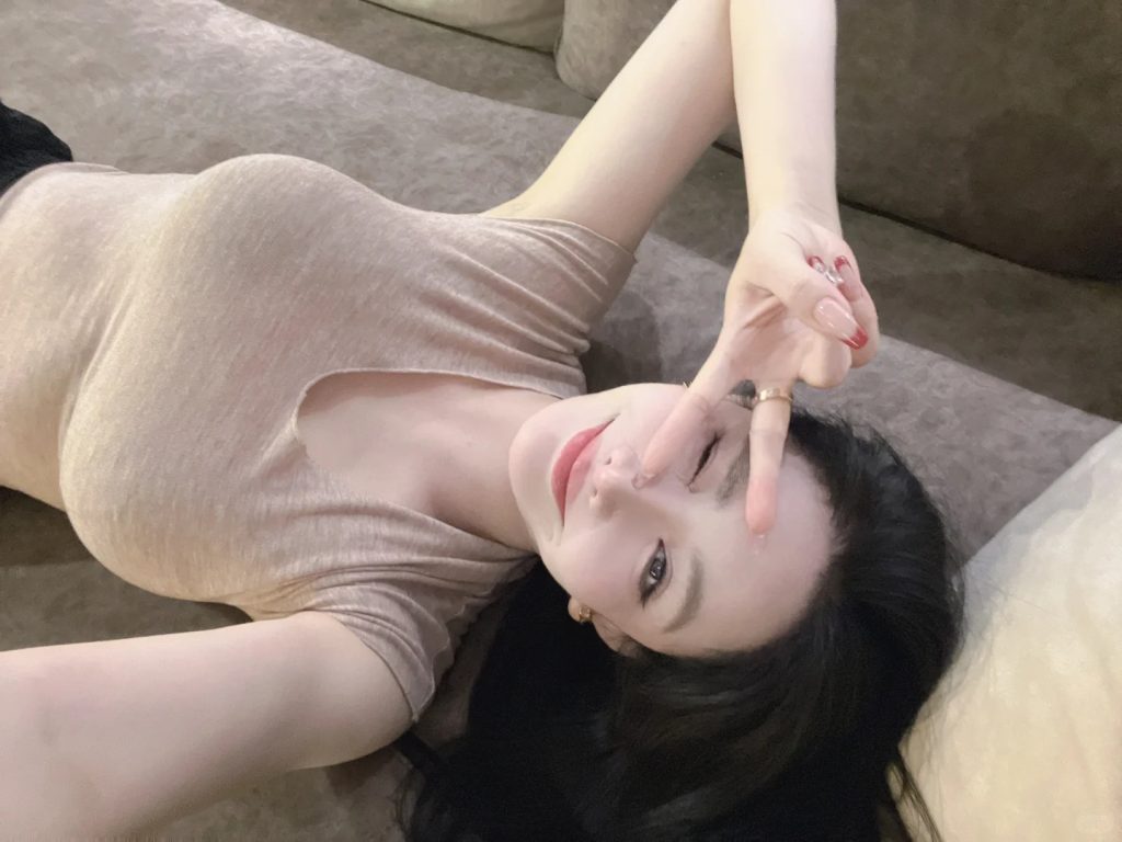 城市生活人物配图